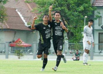 Gresik United Kandaskan Waanal Brothers 2-1, Andik Apresiasi Perjuangan Pemain