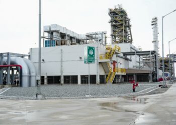 Proyek Kilang Terbesar Dongkrak Kinerja Industri Material, SIG Pasok 115 Ribu Ton Semen