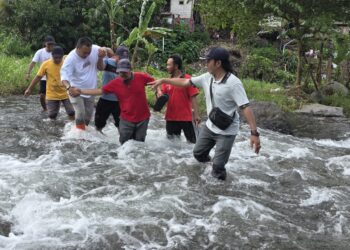 Banjir Bandang Rusak Infrastruktur, Ribuan Warga Situbondo Terisolasi