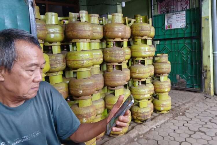 Cuaca Buruk Putus Logistik di Bawean Gresik, EPG 3 Kg Tembus Rp55 ribu