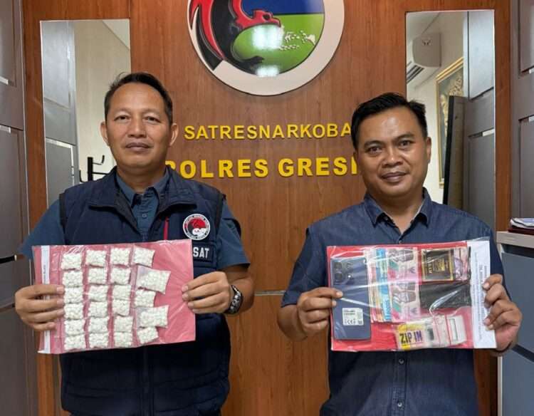 Tangkap Pengedar Berinisal KH, Satresnarkoba Polres Gresik Sita Ribuan Pil LL