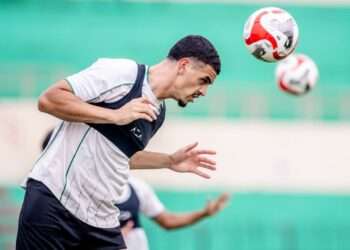 Kerasan di Surabaya, Gelandang Persebaya Jefferson Tak Sabar Hadapi Dewa United