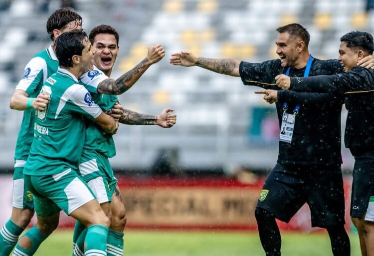 Dwigol Gali Freitas Antar Persebaya Tundukkan Malut United 2-1