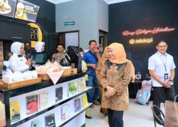 Gubernur Khofifah Terkesima, Murid SMKN 1 Buduran Sudah Setara Profesional