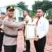 Belasan Personel Polri dan TNI Serta Kepala Desa Terima Penghargaan Jogo Gresik