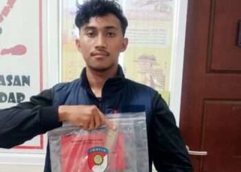 Datangi Rumah Ambil Ijazah, Pria di Gresik Dianiaya Ayah Kandung dan Adik Tiri