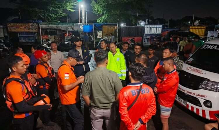 Tragedi di Selokan Gresik, Bocah 8 Tahun Terseret Arus saat Hujan Deras