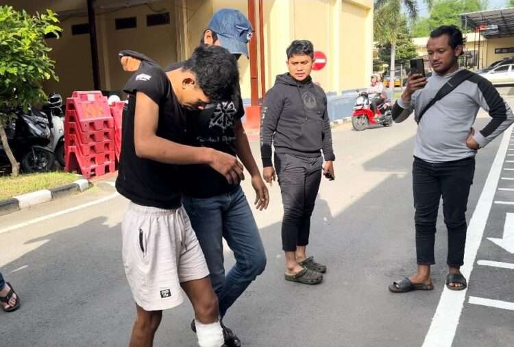 Berusaha Melawan Saat Ditangkap, Maling Pikap L300 Ditembak Polisi Mojokerto