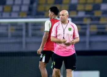 Persebaya Hadapi Persib: Asa Lini Depan dan Jaga Marwah Gelora Bung Tomo