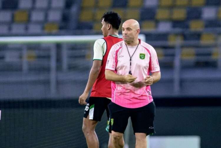 Persebaya Hadapi Persib: Asa Lini Depan dan Jaga Marwah Gelora Bung Tomo