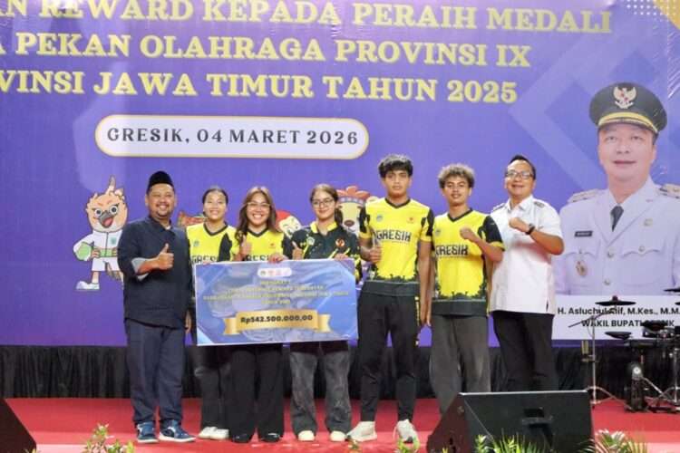 Berprestasi Porprov IX Jatim, Bupati Gresik Guyur Bonus Rp9,3 Miliar