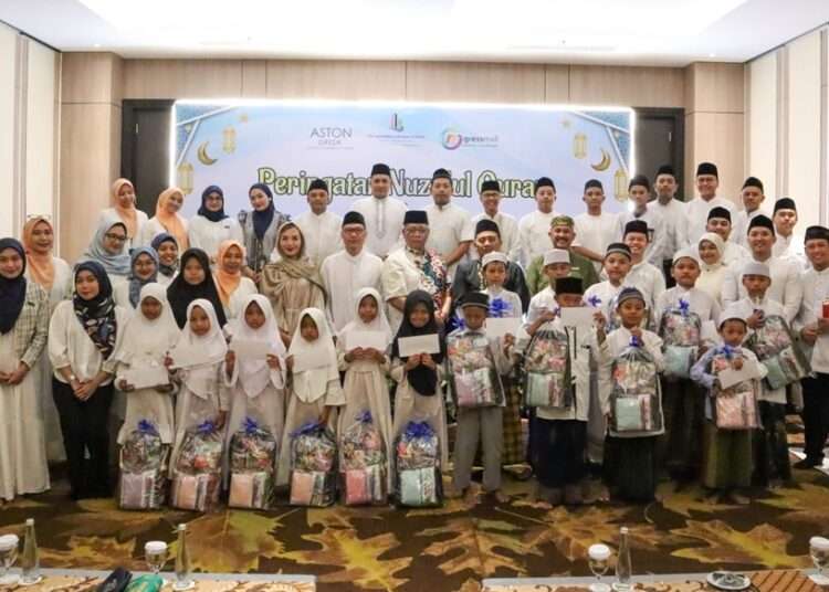 Berbagi di Bulan Suci, Gressmall dan Aston Gresik Gelar Tasyakuran Nuzulul Quran