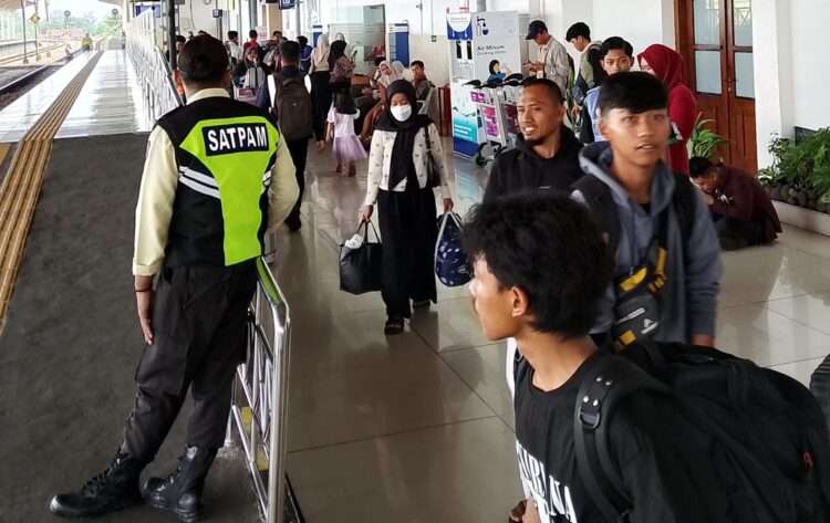 Arus Mudik: Penjualan Tiket KA Capai 128 Ribu, Tiket Masih Tersedia