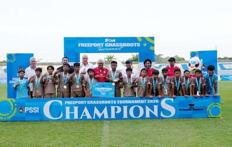 Ikuti FGT 2026, Ratusan Anak SSB di Gresik dapat Hadiah Sepatu Baru