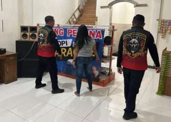 Razia Miras di Dukun, Puluhan Botol Berbagai Merek Disita Polres Gresik