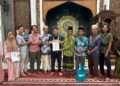 Ikrar Syahadat di Masjid Agung Gresik, WNA China Resmi Jadi Muslim