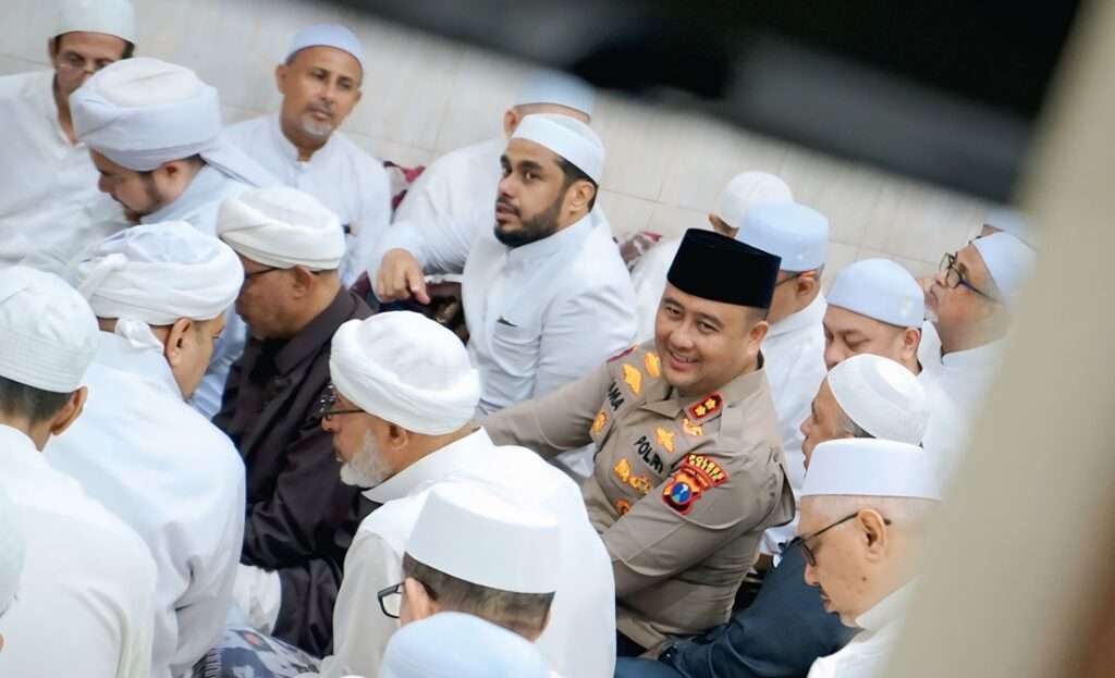 Ribuan Jemaah Hadiri Haul Habib Abu Bakar Assegaf di Gresik, Pengamanan Diperketat