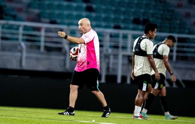 Rivera Bertahan di Persebaya, Bernardo Tavares: Dia Pemain Spesial